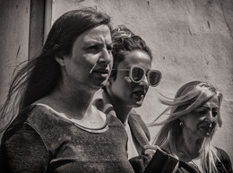 Three generations / ***