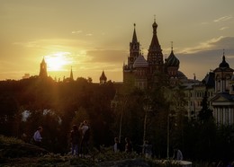 Evening Moscow / ***