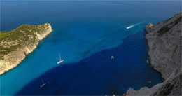 Navagio Bay / ***