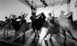 The dance. / ***