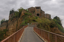 Civita di Bagno Regio / ***