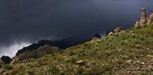 Bad weather in the Valley of Ghosts / ***