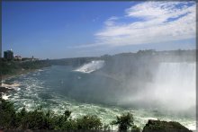 Niagara Falls / ***