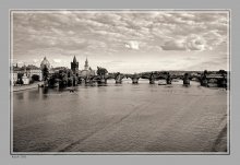 Charles Bridge / ***