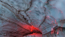 Ice and fire / ***