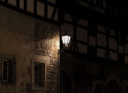 The city sleeps / ***