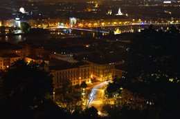 The city sleeps / ***