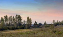 The October dawn / ***