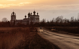 Evening road / ***