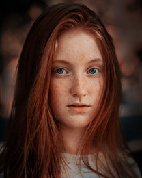  / ***