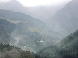 there behind fogs / ***