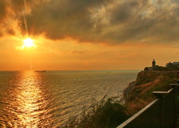 Sunset / ***