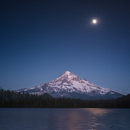 Mt Hood / Mt. Hood
Mt Hood 
https://www.instagram.com/oleksandr_mokrohuz/
The state's highest peak, 11,240ft Mt Hood pops into view over much of northern Oregon whenever there's a sunny day, exerting an almost magnetic tug on skiers, hikers and sightseers. In summer, wildflowers bloom on the mountainsides and hidden ponds shimmer in blue, making for some unforgettable hikes; in winter, downhill and cross-country skiing dominates people's minds and bodies. If you like this photo you can find more on my Instagram =)