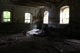 Das Zimmer / Aufgenommen in einem Lost Place in der Nähe von Döbeln.