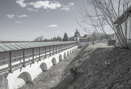 The monastery / ***