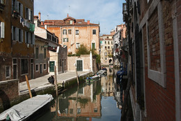 Undress Venice / ***