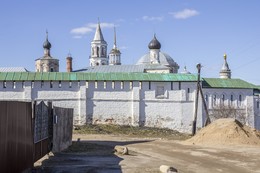 Monastery / ***