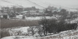 snowing / ***