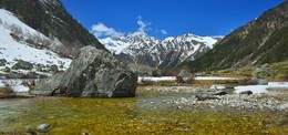 Spring in the mountains / ***
