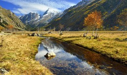 Autumn in the mountains / ***
