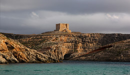 Watchtower / ***