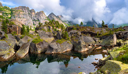 Lake in the Hills / ***