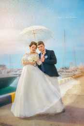 Under the umbrella / ***