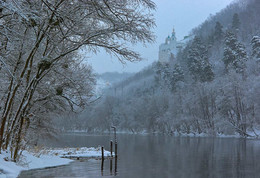 Temple of the White Mountain / ***