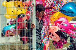 color / ***