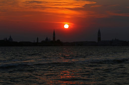 Such is the sunset / ***