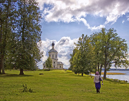 Nilova deserts. Holy Cross Church / ***