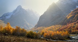 Autumn sunrise / ***