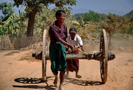 working in noon / ***