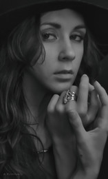 Portrait. Studio. Photo model. / Portrait. Studio. Photo model.