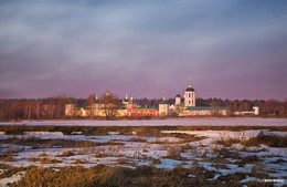 Under the blue sky ... / ***