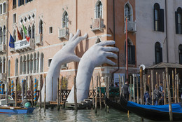 Venice / ***