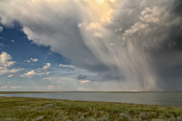 Storm / ***