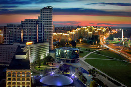 Symphony evening city / ***
