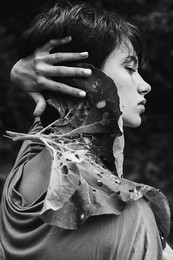 Don’t try to understand me. Feel... / ***