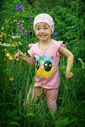 Happy childhood / ***