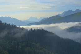 Morning in the mountains / ***