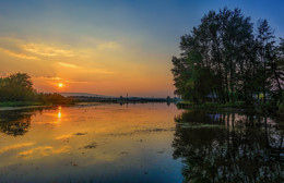 Evening on the lake / ***