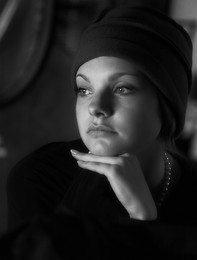 Pensive / ***