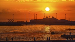 Sunset in Porto / ***