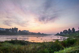 September Dawn / ***