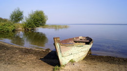 Lake Pleshcheyevo / ***