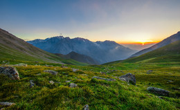 Sunset / ***