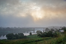 mist day / ***