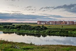 On the outskirts / ***