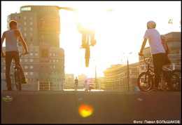 Flying / ***